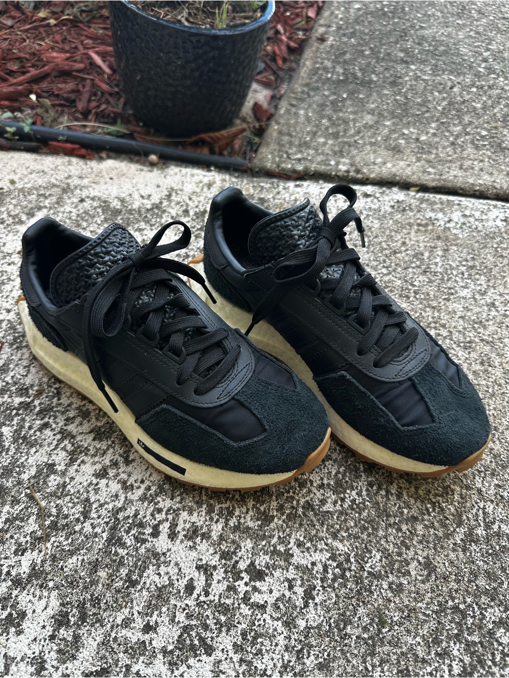 Adidas Retropy E5 'Core Black' sneakers